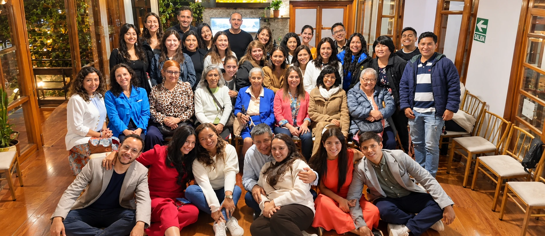 Foto grupal de la comunidad de Chaturkoti
